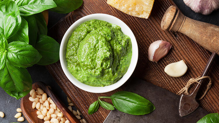 Pesto Sosu Tarifi