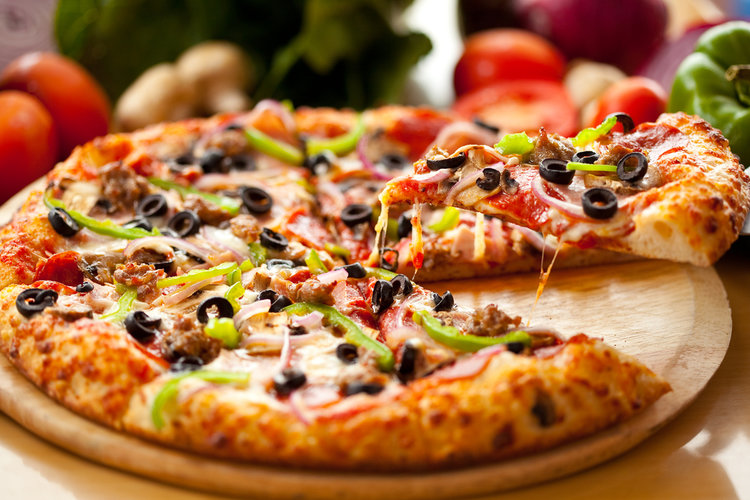 Zeytinli Pizza Tarifi