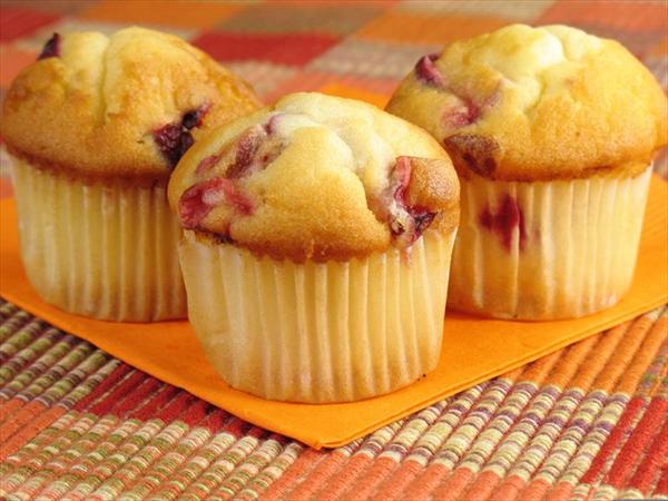 Kızılcıklı Muffin Tarifi