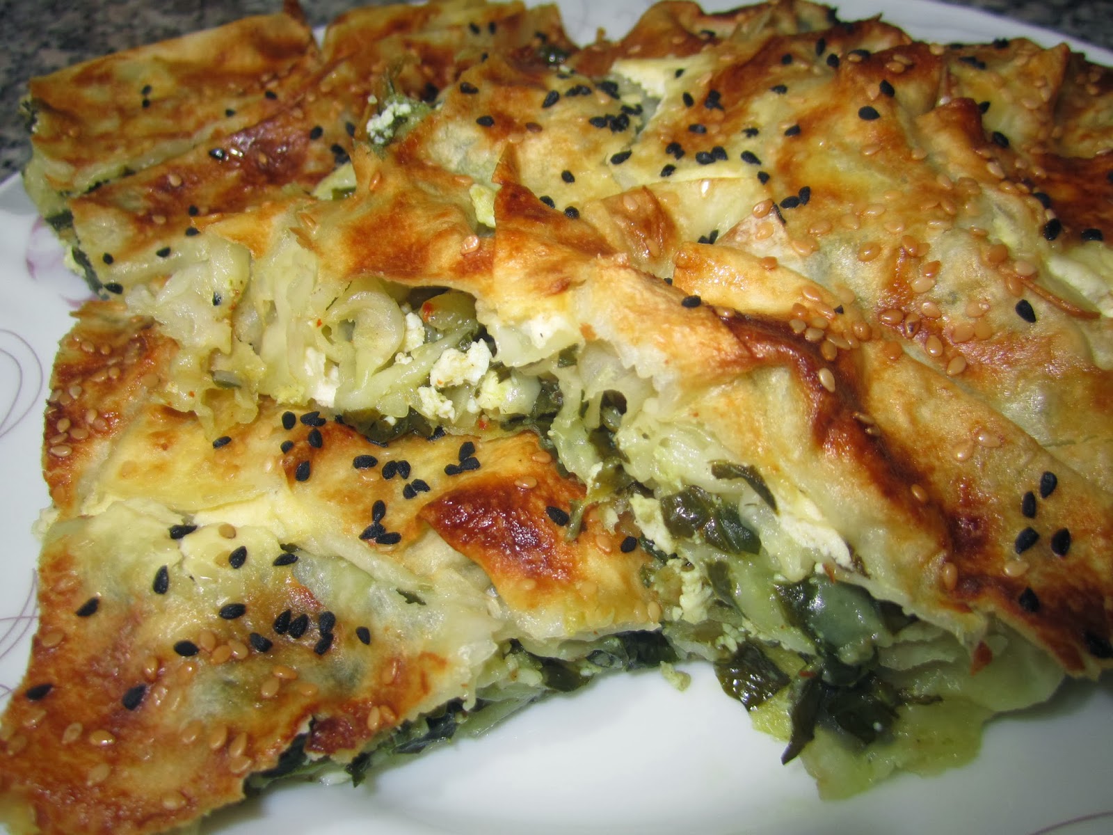 Fesleğenli Börek Tarifi