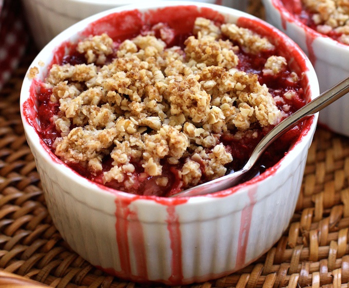 Çilekli Crumble Tarifi