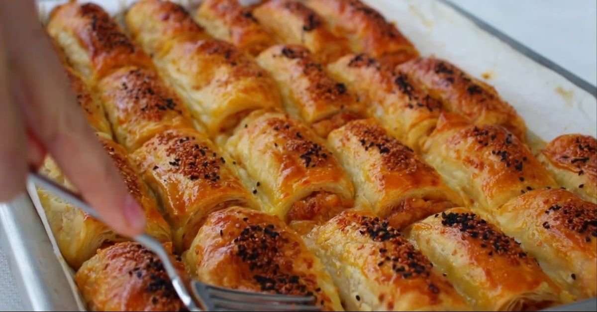 Kolay ve Pratik Sodalı Börek Tarifi