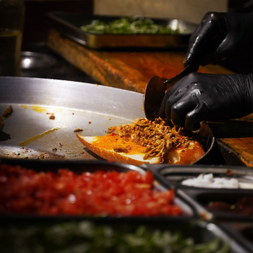 Hijyenik Mutfakta Tazelikle Hazırlanan Mersin Tantunisi